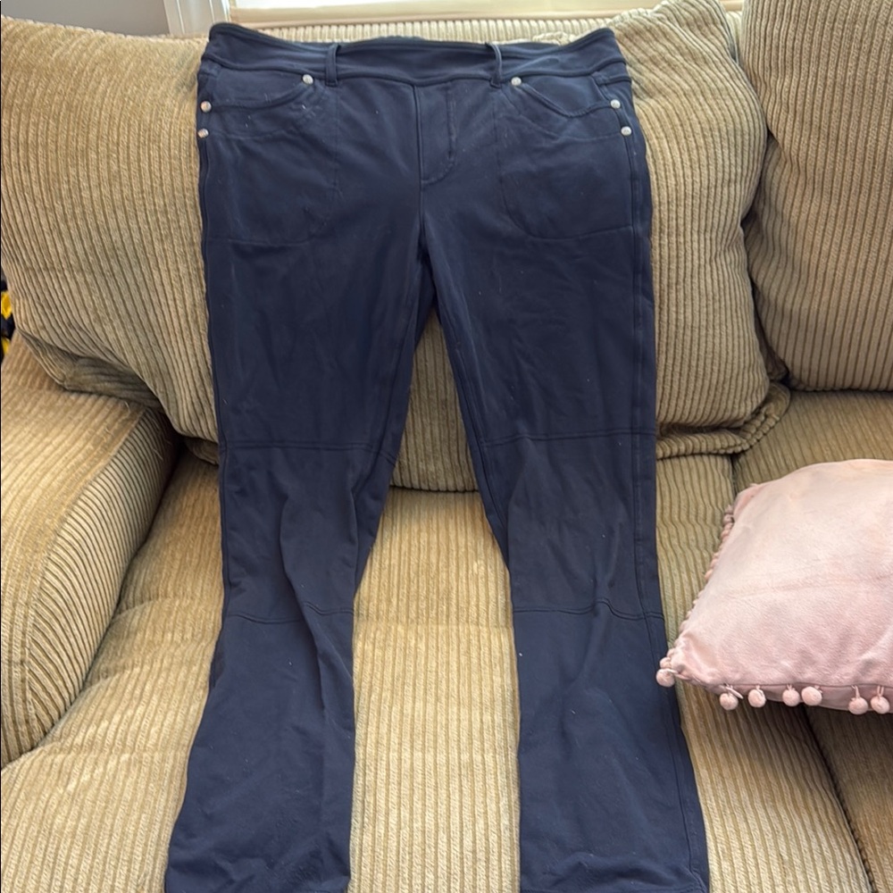 Athleta Blue Flare Pants with Boot Cut Design
